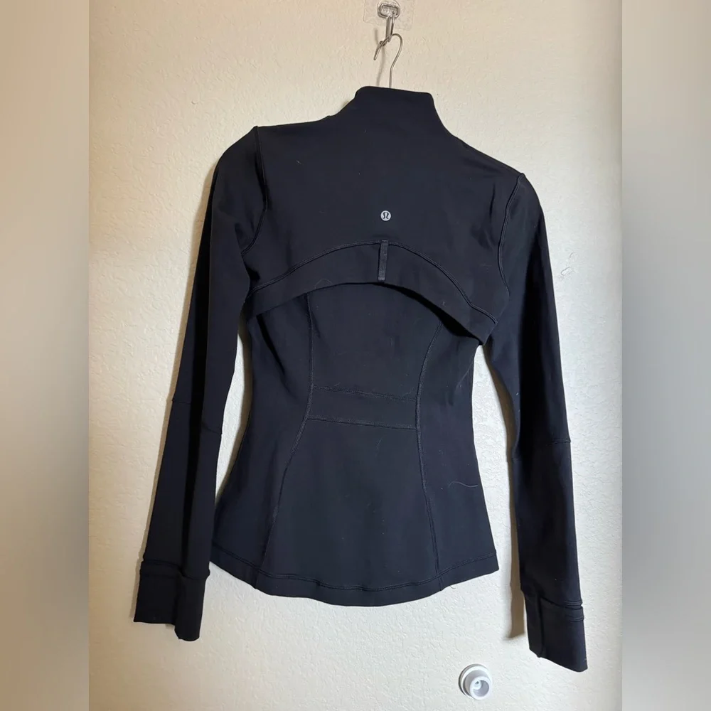 lululemon athletica excellent used
